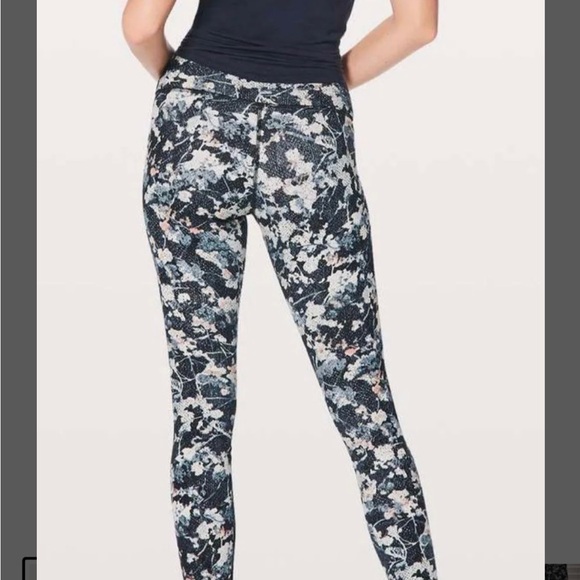 Lululemon Leggings Spring Bloom Size 10 - Picture 9 of 14
